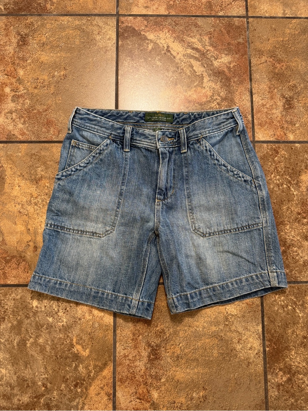 Ralph Lauren blue denim cargo mom shorts relaxed size 4 100% cotton